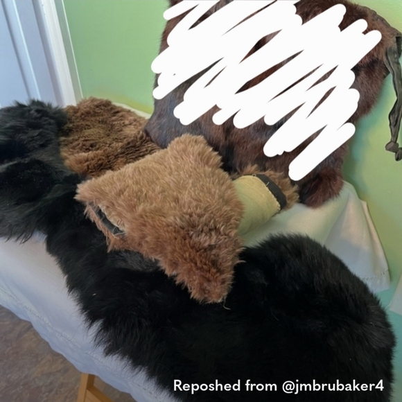 Lot of 2 vintage fur pieces. Collar and Stole. Nice for age